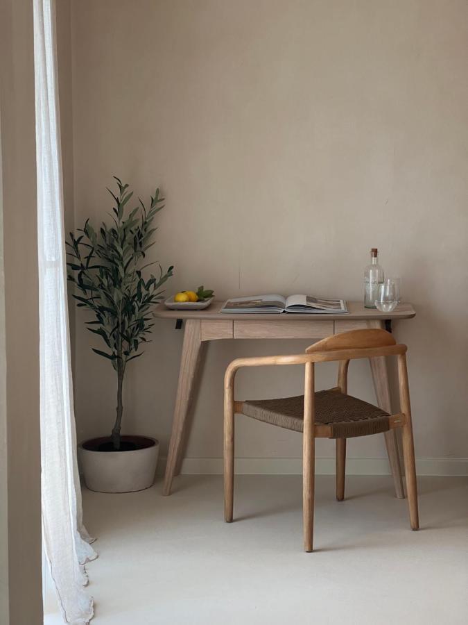Lo͝Or Luxury Retreat Hotell Stobreč Exteriör bild