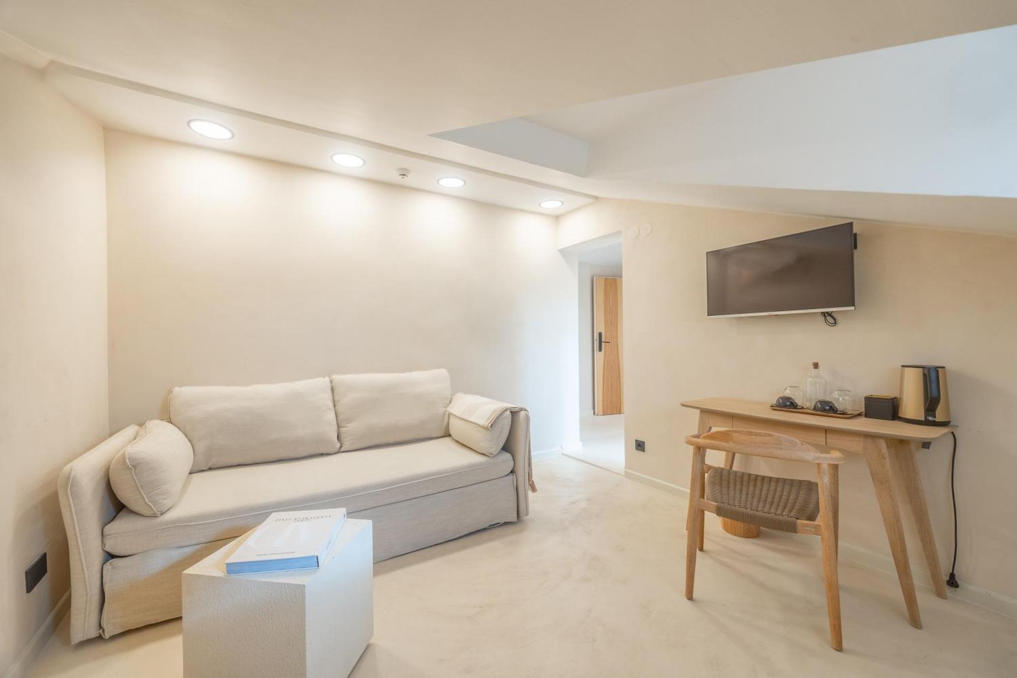 Lo͝Or Luxury Retreat Hotell Stobreč Exteriör bild