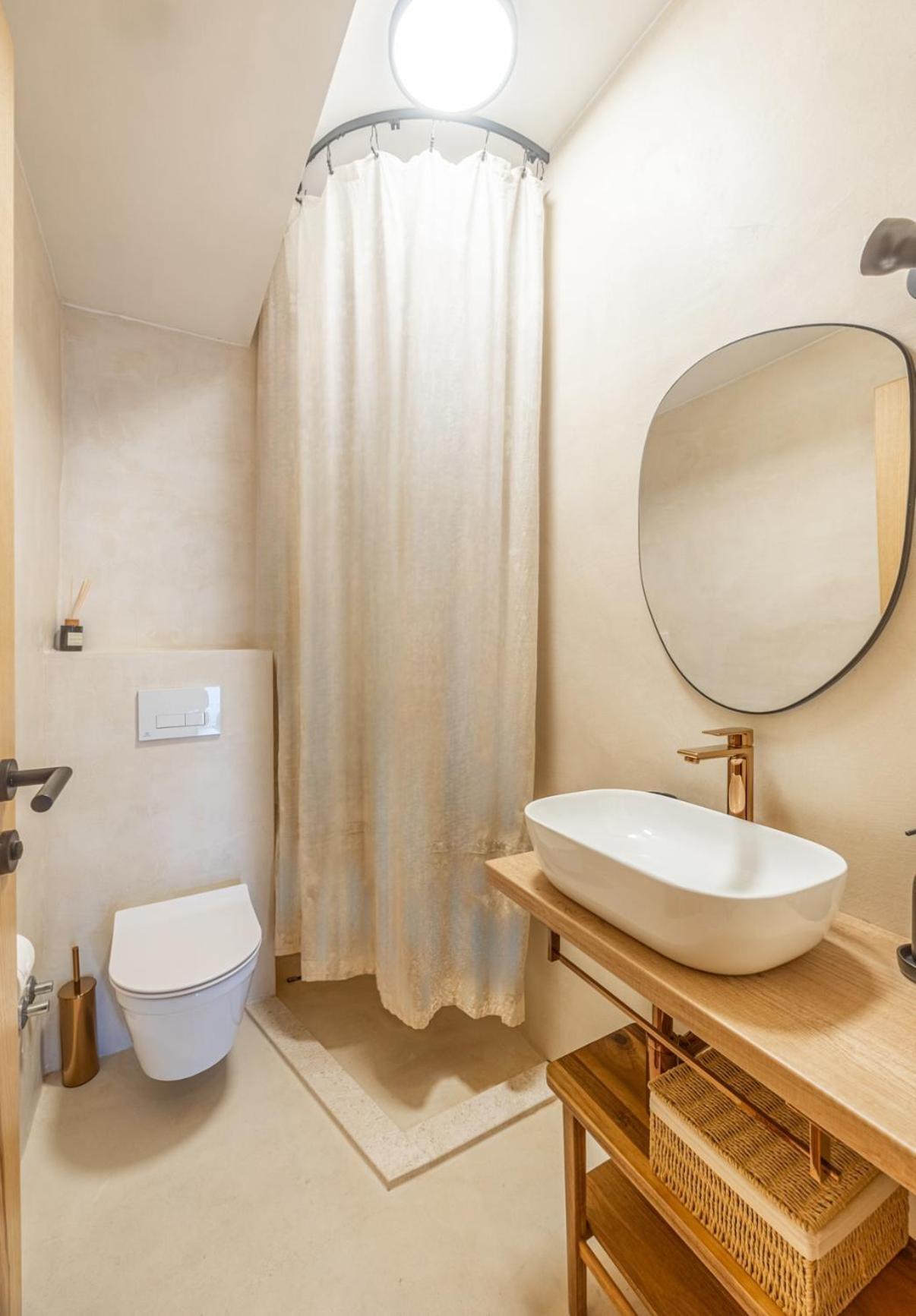 Lo͝Or Luxury Retreat Hotell Stobreč Exteriör bild