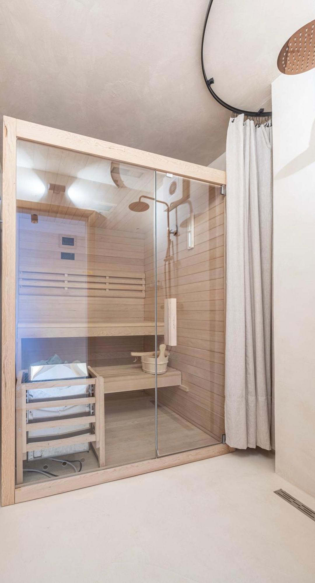 Lo͝Or Luxury Retreat Hotell Stobreč Exteriör bild