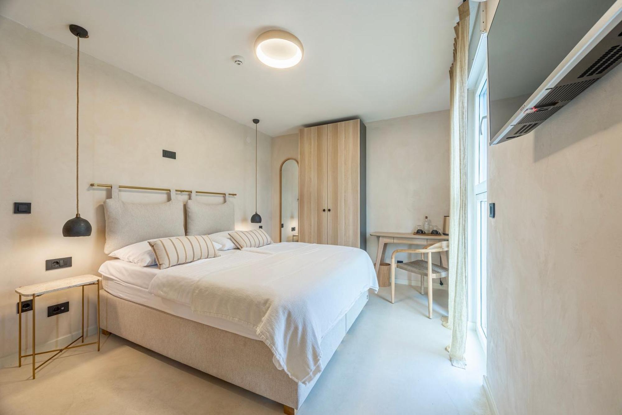 Lo͝Or Luxury Retreat Hotell Stobreč Exteriör bild