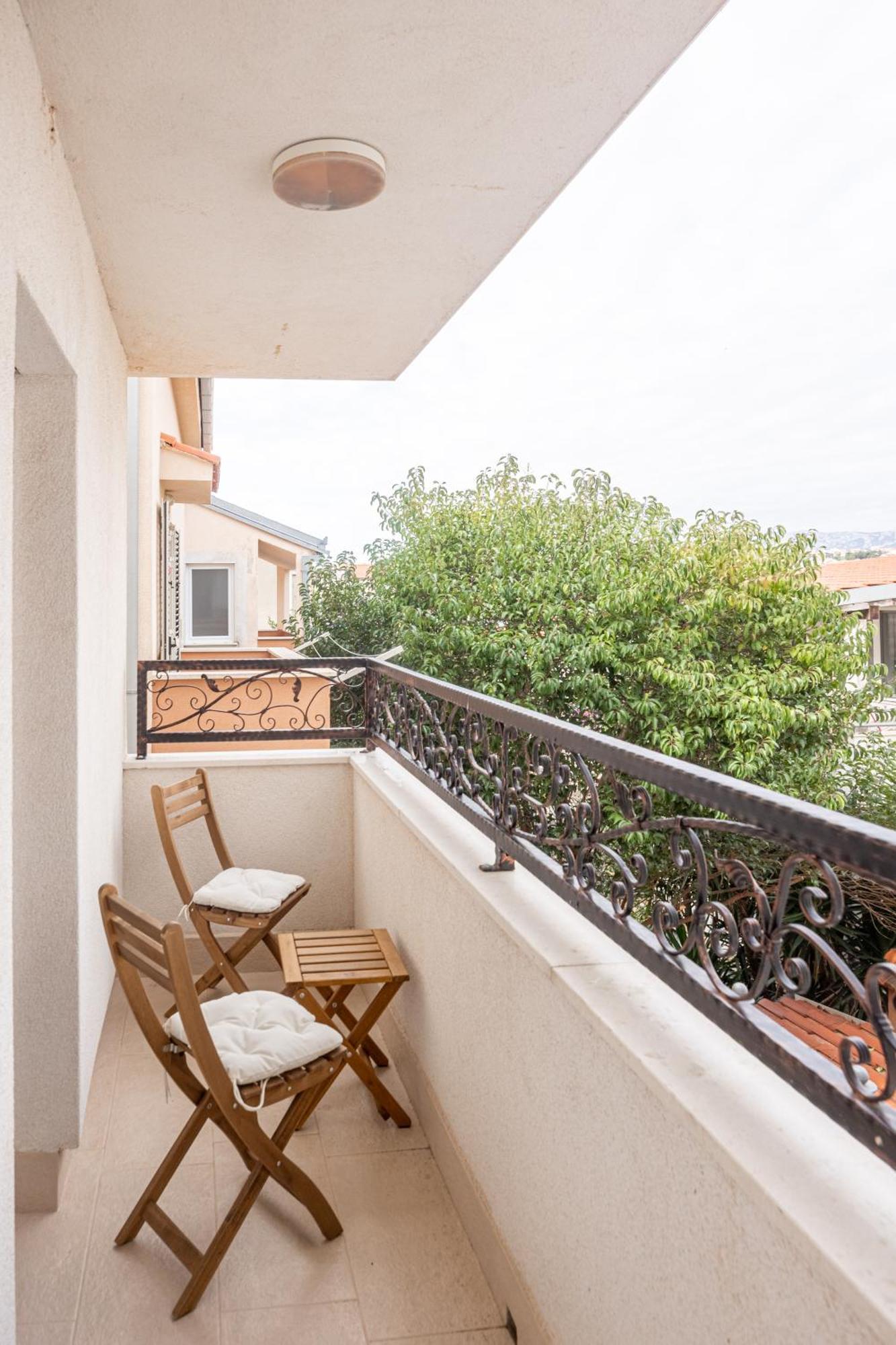 Lo͝Or Luxury Retreat Hotell Stobreč Exteriör bild